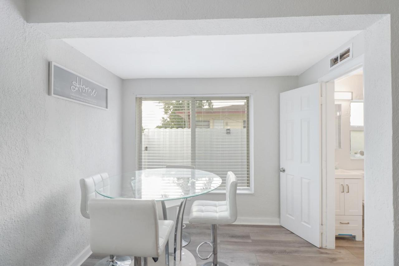 Spacious And Luxurious Home Centrally Located Between Miami And Ft. Lauderdale Miramar Exteriér fotografie