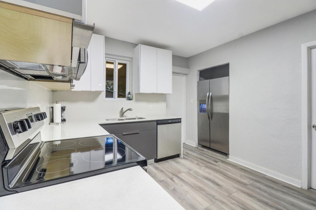 Spacious And Luxurious Home Centrally Located Between Miami And Ft. Lauderdale Miramar Exteriér fotografie