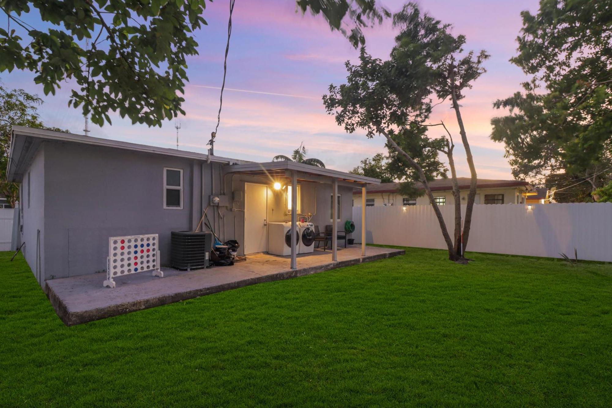 Spacious And Luxurious Home Centrally Located Between Miami And Ft. Lauderdale Miramar Exteriér fotografie